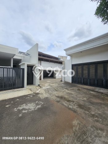 Dijual Rumah Mewah Elegan Dengan View Cantik di Senayan, Jakarta Selatan Dijual Rumah Mewah Elegan Dengan View Cantik di Senayan, Jakarta Selatan