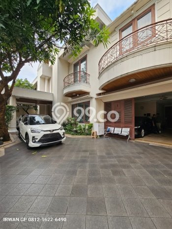 Rumah Mewah LB 650m2 Siap Pakai Desain Elegan di Cipete, Jakarta Selatan Rumah Mewah LB 650m2 Siap Pakai Desain Elegan di Cipete, Jakarta Selatan