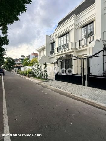 Siap Huni Rumah Mewah 5 Kamar di Kemayoran Dekat ke Mana Saja Siap Huni Rumah Mewah 5 Kamar di Kemayoran Dekat ke Mana Saja