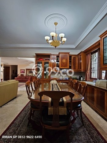 Rumah Mewah LB 650m2 Siap Pakai Desain Elegan di Cipete, Jakarta Selatan Rumah Mewah LB 650m2 Siap Pakai Desain Elegan di Cipete, Jakarta Selatan
