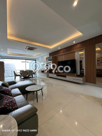 Ready to Use! Premium House LT 364m2 Desain Elegan di Mega Kuningan Ready to Use! Premium House LT 364m2 Desain Elegan di Mega Kuningan