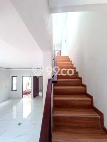Dijual Hunian Rumah Nyaman 5 KT di Cinere, Jakarta Selatan Dijual Hunian Rumah Nyaman 5 KT di Cinere, Jakarta Selatan