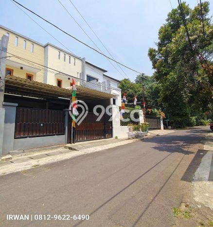 Rumah Elit LB 180m2 Siap Pakai Desain Elegan di Senayan, Jakarta Selatan Rumah Elit LB 180m2 Siap Pakai Desain Elegan di Senayan, Jakarta Selatan