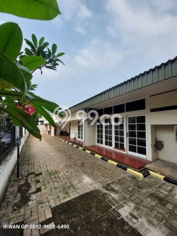 Ready to Use! Luxury House LT 1816m2 Desain Elegan di Menteng Dalam Ready to Use! Luxury House LT 1816m2 Desain Elegan di Menteng Dalam