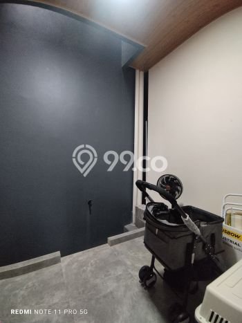 Rumah Luxury Modern Tanpa Renovasi di Joglo Jakarta Barat Rumah Luxury Modern Tanpa Renovasi di Joglo Jakarta Barat