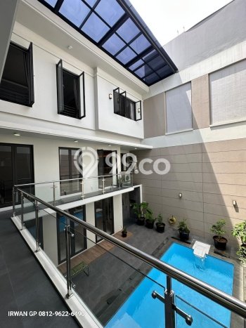 Ready to Use! Premium House LT 364m2 Desain Elegan di Mega Kuningan Ready to Use! Premium House LT 364m2 Desain Elegan di Mega Kuningan