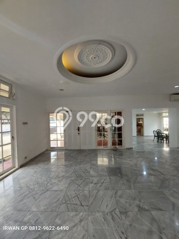 Ready to Use! Luxury House LT 1816m2 Desain Elegan di Menteng Dalam Ready to Use! Luxury House LT 1816m2 Desain Elegan di Menteng Dalam
