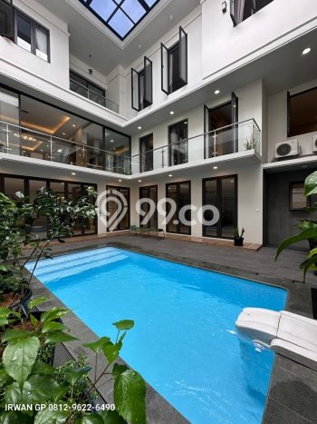 Ready to Use! Premium House LT 364m2 Desain Elegan di Mega Kuningan Ready to Use! Premium House LT 364m2 Desain Elegan di Mega Kuningan