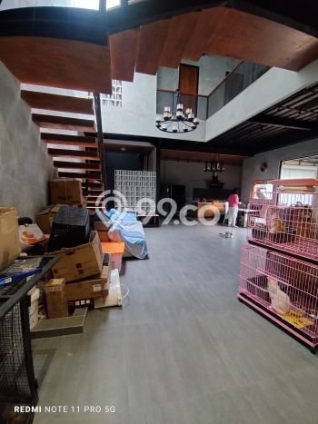 Rumah Luxury Modern Tanpa Renovasi di Joglo Jakarta Barat Rumah Luxury Modern Tanpa Renovasi di Joglo Jakarta Barat