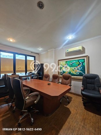 Area Ramai! Kantor Dijual di Menteng untuk Bisnis Luas Bangunan 400m2 Area Ramai! Kantor Dijual di Menteng untuk Bisnis Luas Bangunan 400m2
