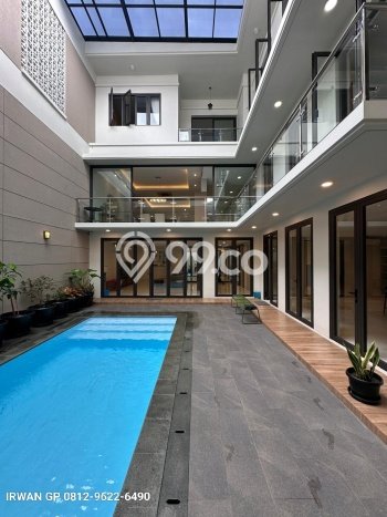Ready to Use! Premium House LT 364m2 Desain Elegan di Mega Kuningan Ready to Use! Premium House LT 364m2 Desain Elegan di Mega Kuningan