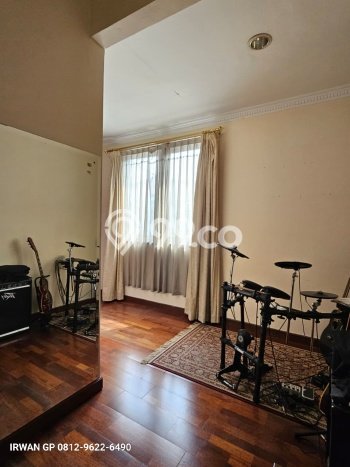 Rumah Mewah LB 650m2 Siap Pakai Desain Elegan di Cipete, Jakarta Selatan Rumah Mewah LB 650m2 Siap Pakai Desain Elegan di Cipete, Jakarta Selatan