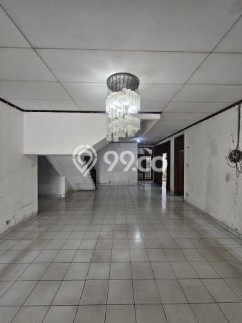 Dijual Rumah Mewah Elegan Dengan View Cantik di Senayan, Jakarta Selatan Dijual Rumah Mewah Elegan Dengan View Cantik di Senayan, Jakarta Selatan