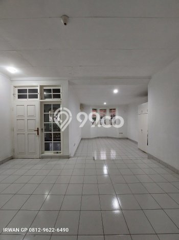 Ready to Use! Luxury House LT 1816m2 Desain Elegan di Menteng Dalam Ready to Use! Luxury House LT 1816m2 Desain Elegan di Menteng Dalam