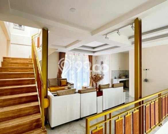 Ready to Use! Premium House LT 200m2 Desain Modern di Cinere Ready to Use! Premium House LT 200m2 Desain Modern di Cinere
