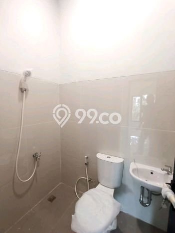 For Sale Rumah 3 Kamar Lokasi Ideal Bagus dan Strategis di Ciputat For Sale Rumah 3 Kamar Lokasi Ideal Bagus dan Strategis di Ciputat