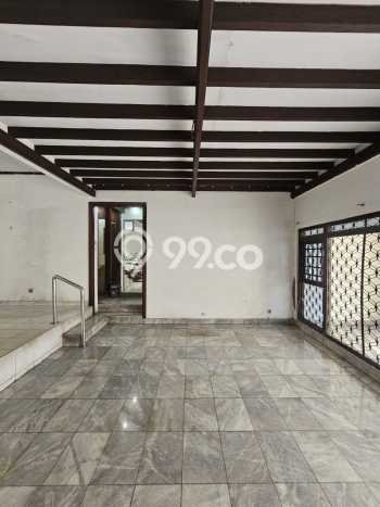 Dijual Rumah Mewah Elegan Dengan View Cantik di Senayan, Jakarta Selatan Dijual Rumah Mewah Elegan Dengan View Cantik di Senayan, Jakarta Selatan