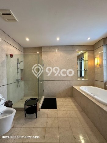 Ready to Use! Premium House LT 364m2 Desain Elegan di Mega Kuningan Ready to Use! Premium House LT 364m2 Desain Elegan di Mega Kuningan