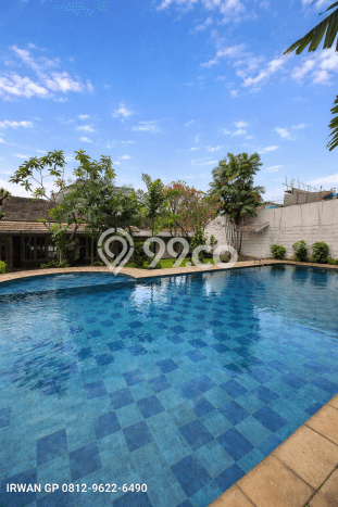 Ready to Use! Luxury House LT 1816m2 Desain Elegan di Menteng Dalam Ready to Use! Luxury House LT 1816m2 Desain Elegan di Menteng Dalam