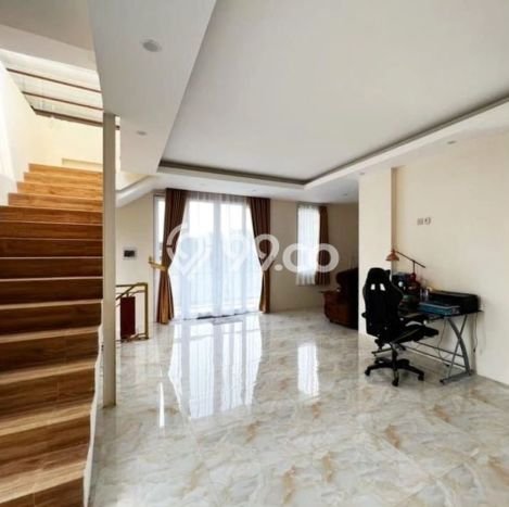 Ready to Use! Premium House LT 200m2 Desain Modern di Cinere Ready to Use! Premium House LT 200m2 Desain Modern di Cinere