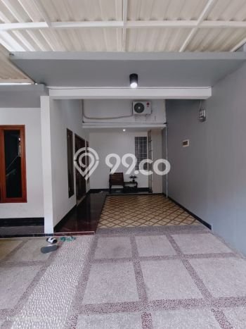 Rumah Elit LB 180m2 Siap Pakai Desain Elegan di Senayan, Jakarta Selatan Rumah Elit LB 180m2 Siap Pakai Desain Elegan di Senayan, Jakarta Selatan