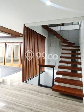 Rumah Luxury Modern Tanpa Renovasi di Pondok Indah Jakarta Selatan Rumah Luxury Modern Tanpa Renovasi di Pondok Indah Jakarta Selatan