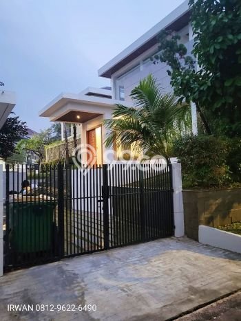 Rumah Luxury Modern Tanpa Renovasi di Pondok Indah Jakarta Selatan Rumah Luxury Modern Tanpa Renovasi di Pondok Indah Jakarta Selatan