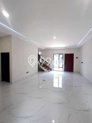 Dijual Hunian Rumah Nyaman 5 KT di Cinere, Jakarta Selatan Dijual Hunian Rumah Nyaman 5 KT di Cinere, Jakarta Selatan
