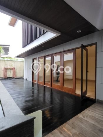 Rumah Luxury Modern Tanpa Renovasi di Pondok Indah Jakarta Selatan Rumah Luxury Modern Tanpa Renovasi di Pondok Indah Jakarta Selatan