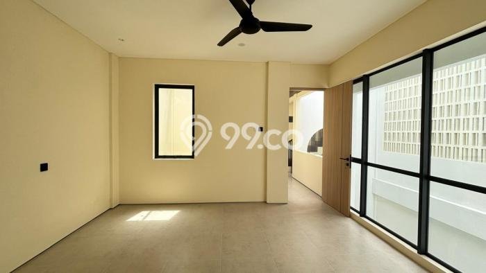 FOR SALE! Vila Kawasan , Luas 125m2m², Posisi Premium FOR SALE! Vila Kawasan , Luas 125m2m², Posisi Premium