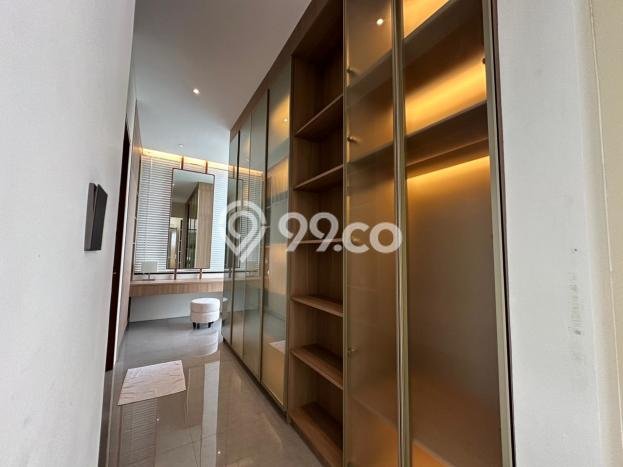 HARGA MENARIK! Vila di , Ukuran 315m2m², Lokasi Strategis dengan akses bagus HARGA MENARIK! Vila di , Ukuran 315m2m², Lokasi Strategis dengan akses bagus