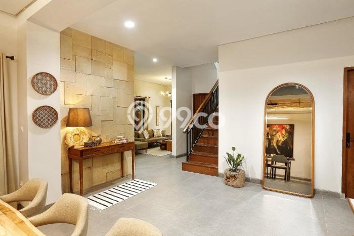 Vila di , Area 210m2m², Lokasi Strategis Vila di , Area 210m2m², Lokasi Strategis