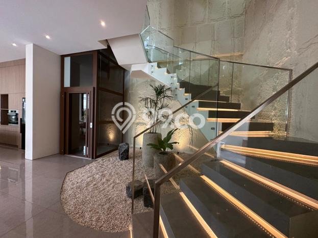 LOKASI TERBAIK! Vila Kawasan , Area 352m2m², Lokasi Strategis dengan jalan mudah LOKASI TERBAIK! Vila Kawasan , Area 352m2m², Lokasi Strategis dengan jalan mudah