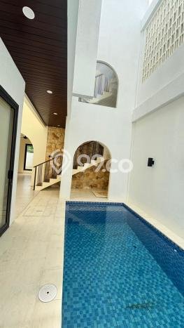 FOR SALE! Vila Kawasan , Luas 125m2m², Posisi Premium FOR SALE! Vila Kawasan , Luas 125m2m², Posisi Premium