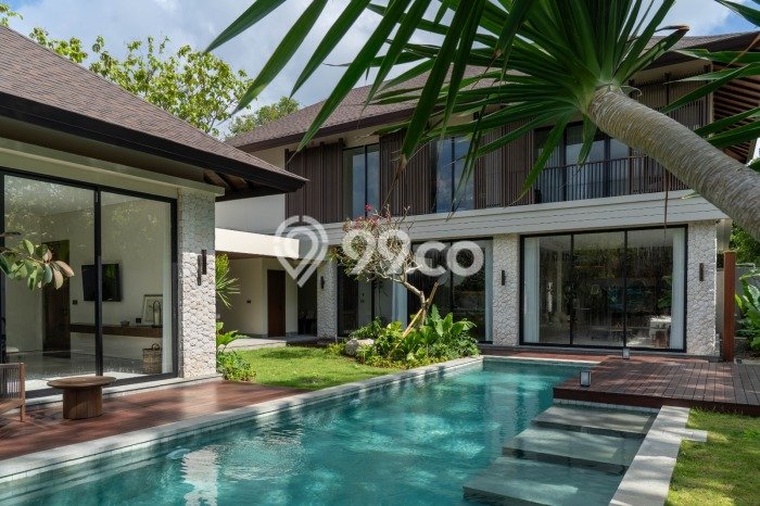 Vila Kawasan , Luas 525m2m², Akses ke transportasi umum Vila Kawasan , Luas 525m2m², Akses ke transportasi umum