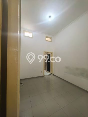 Lokasi terbaik! Rumah siap pakai disewakan di Lowokwaru LB 130m2 Lokasi terbaik! Rumah siap pakai disewakan di Lowokwaru LB 130m2