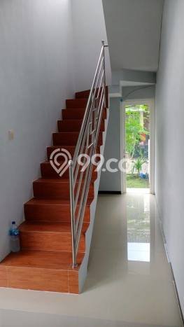 Lokasi strategis! Rumah siap huni disewakan di Blimbing LB 120m2 Lokasi strategis! Rumah siap huni disewakan di Blimbing LB 120m2
