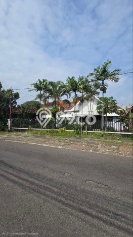 Rumah Cantik Siap Huni Di Klojen Luas 300m2 Aman Rumah Cantik Siap Huni Di Klojen Luas 300m2 Aman