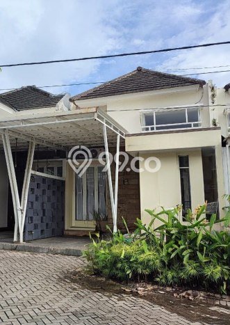 For Sale Rumah 2 Kamar Lokasi Strategis Nyaman dan Strategis di Batu For Sale Rumah 2 Kamar Lokasi Strategis Nyaman dan Strategis di Batu