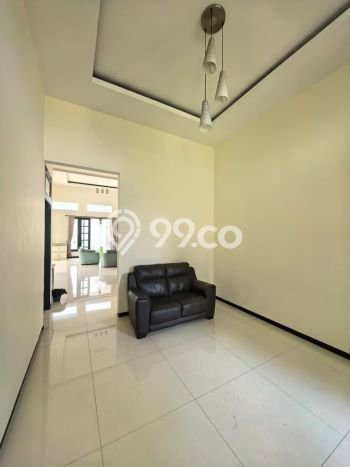 Jarang Ada! Rumah Sewa 5 Kamar Nyaman Siap Huni Araya Jarang Ada! Rumah Sewa 5 Kamar Nyaman Siap Huni Araya
