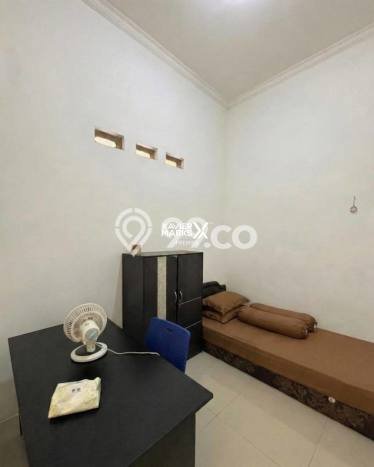 Unit Kost Dijual di Lowokwaru dengan 10 Kamar Tidur & Luas Bangunan 180m2 Unit Kost Dijual di Lowokwaru dengan 10 Kamar Tidur & Luas Bangunan 180m2