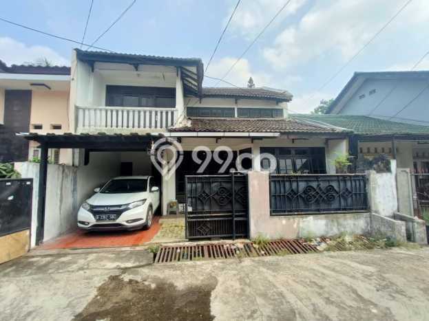 Jual Rumah Strategis Bagus Punya 5 KT di Ciputat Tangerang Selatan SHM Jual Rumah Strategis Bagus Punya 5 KT di Ciputat Tangerang Selatan SHM