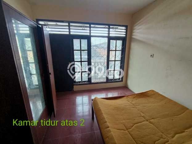 Jual Rumah Strategis Bagus Punya 5 KT di Ciputat Tangerang Selatan SHM Jual Rumah Strategis Bagus Punya 5 KT di Ciputat Tangerang Selatan SHM