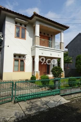 Rumah Elit Modern Tanpa Renovasi di Tanah Kusir Jakarta Selatan Rumah Elit Modern Tanpa Renovasi di Tanah Kusir Jakarta Selatan
