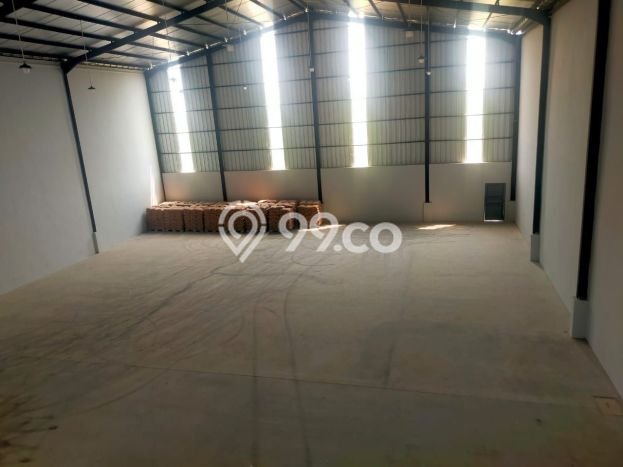 Area Strategis! Disewakan Gudang Lokasi Lippo Cikarang, Cikarang Cocok untuk Bisnis Area Strategis! Disewakan Gudang Lokasi Lippo Cikarang, Cikarang Cocok untuk Bisnis