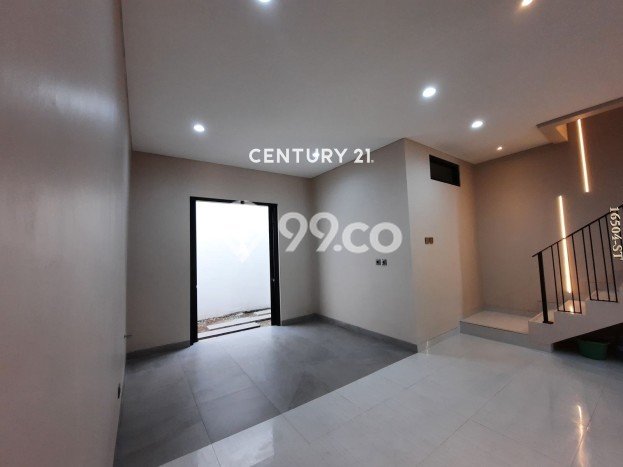 Jual Rumah Favorit Siap Huni LB 230m2 di Serpong Utara, Tangerang Selatan Jual Rumah Favorit Siap Huni LB 230m2 di Serpong Utara, Tangerang Selatan