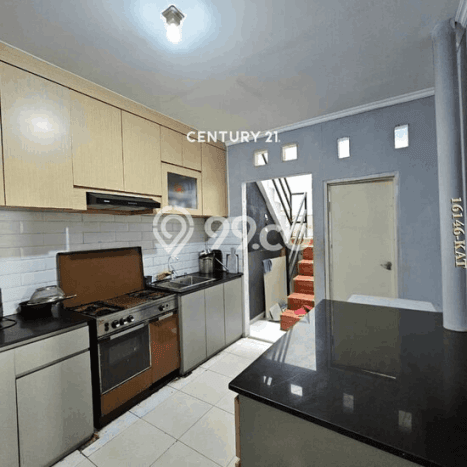 For Sale Rumah 4 Kamar Lokasi Ideal Bagus dan Strategis di Serpong Utara For Sale Rumah 4 Kamar Lokasi Ideal Bagus dan Strategis di Serpong Utara