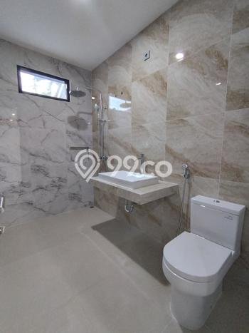 Dijual Rumah Mewah Elegan Dengan View Cantik di Bintaro, Tangerang Selatan Dijual Rumah Mewah Elegan Dengan View Cantik di Bintaro, Tangerang Selatan
