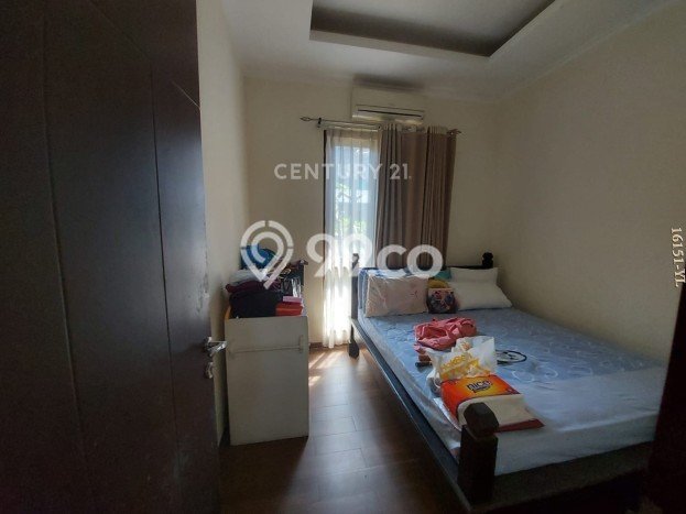 Dijual Rumah Strategis Bagus Punya 4 KT di Ciledug Tangerang SHM Dijual Rumah Strategis Bagus Punya 4 KT di Ciledug Tangerang SHM