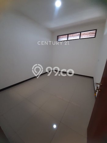 Rumah Minimalis 4 KT di Taman Kopo Indah Bandung Unfurnished Rumah Minimalis 4 KT di Taman Kopo Indah Bandung Unfurnished